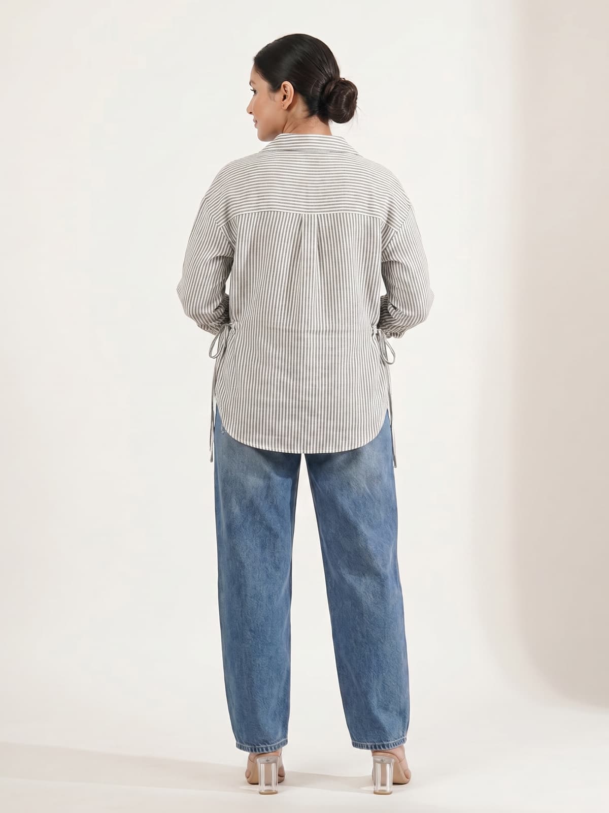 The Pinstripe Linen Shirt - KAAHIRI
