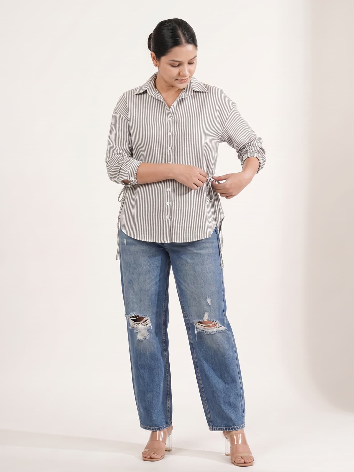 The Pinstripe Linen Shirt - KAAHIRI