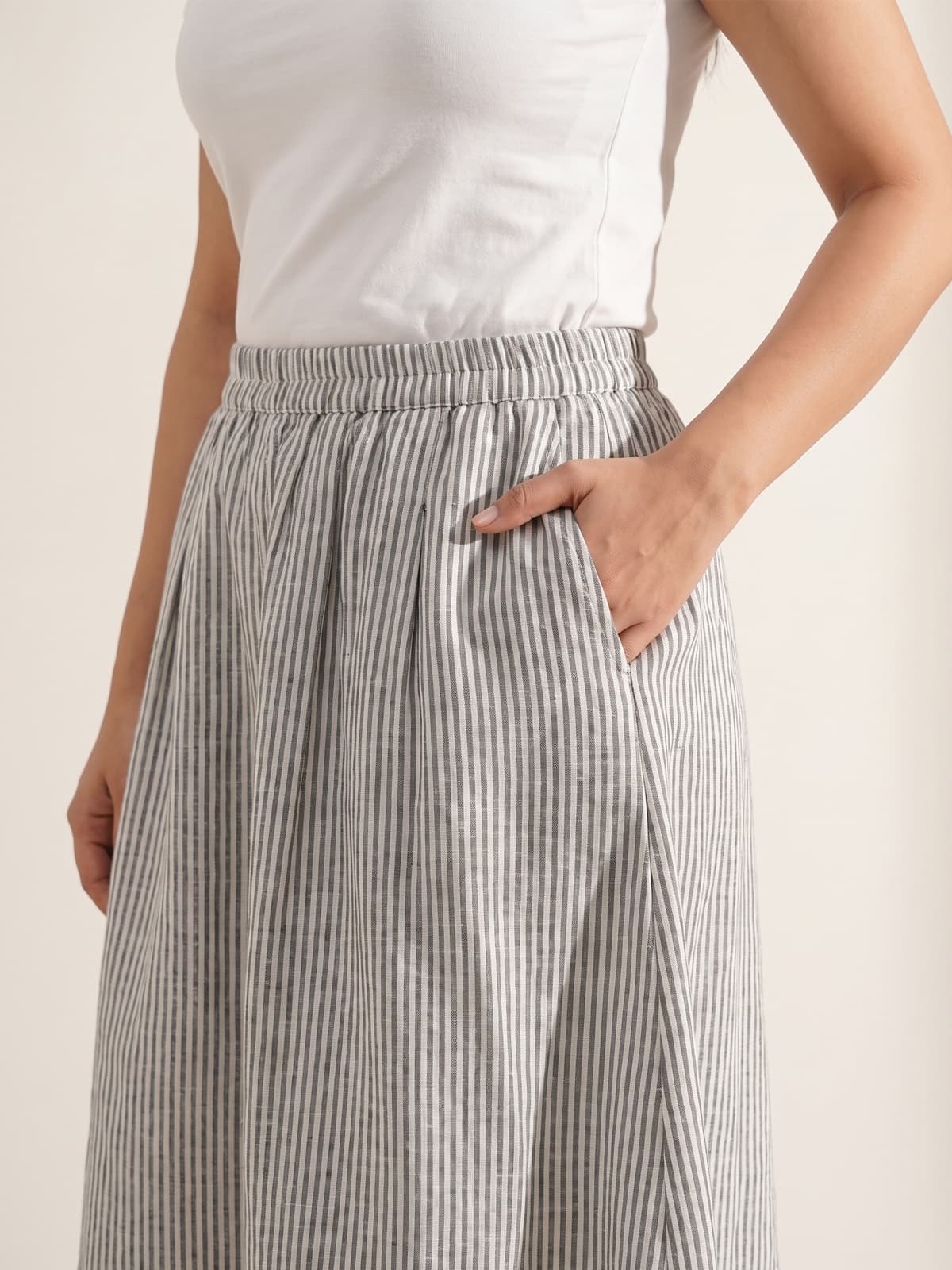The Pinstripe Linen Skirt - KAAHIRI