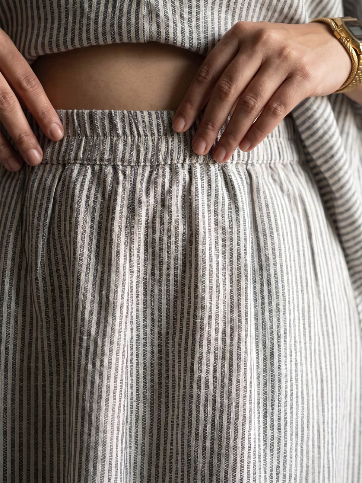 The Pinstripe Linen Skirt - KAAHIRI